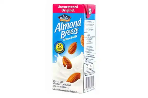 7 Susu Almond di Alfamart dan Indomaret: Susu Nabati Banyak Khasiat! 3 Blue Diamond Almond Milk Unsweetened Original